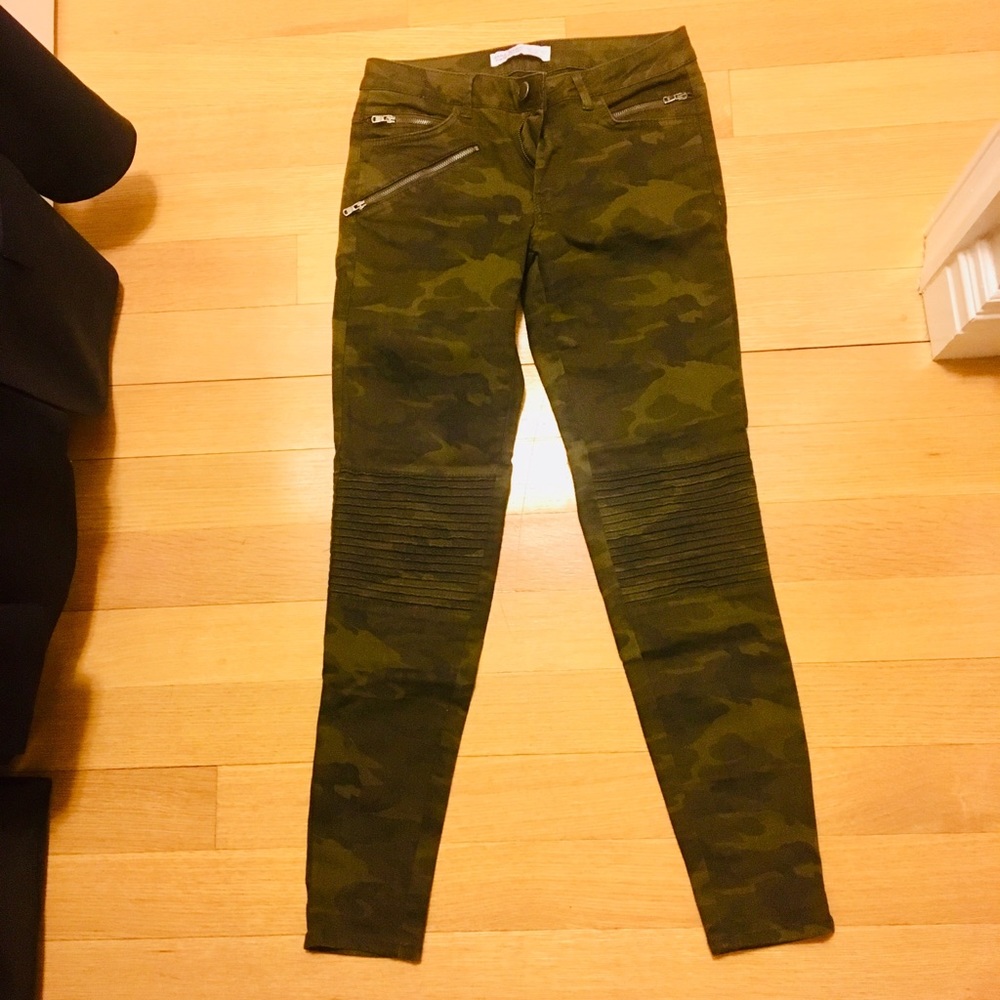 Zara Camo Print Skinny Moto Jeans